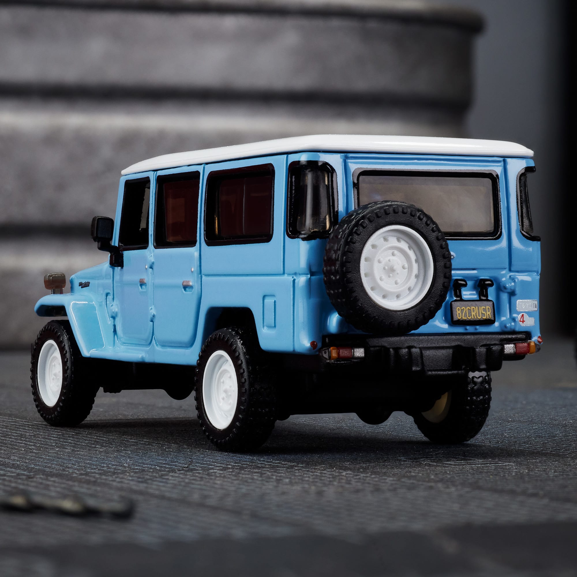 Hot Wheels Elite 64 Mod Shop 1982 Custom Toyota Land Cruiser FJ45 Troopy - Image 14