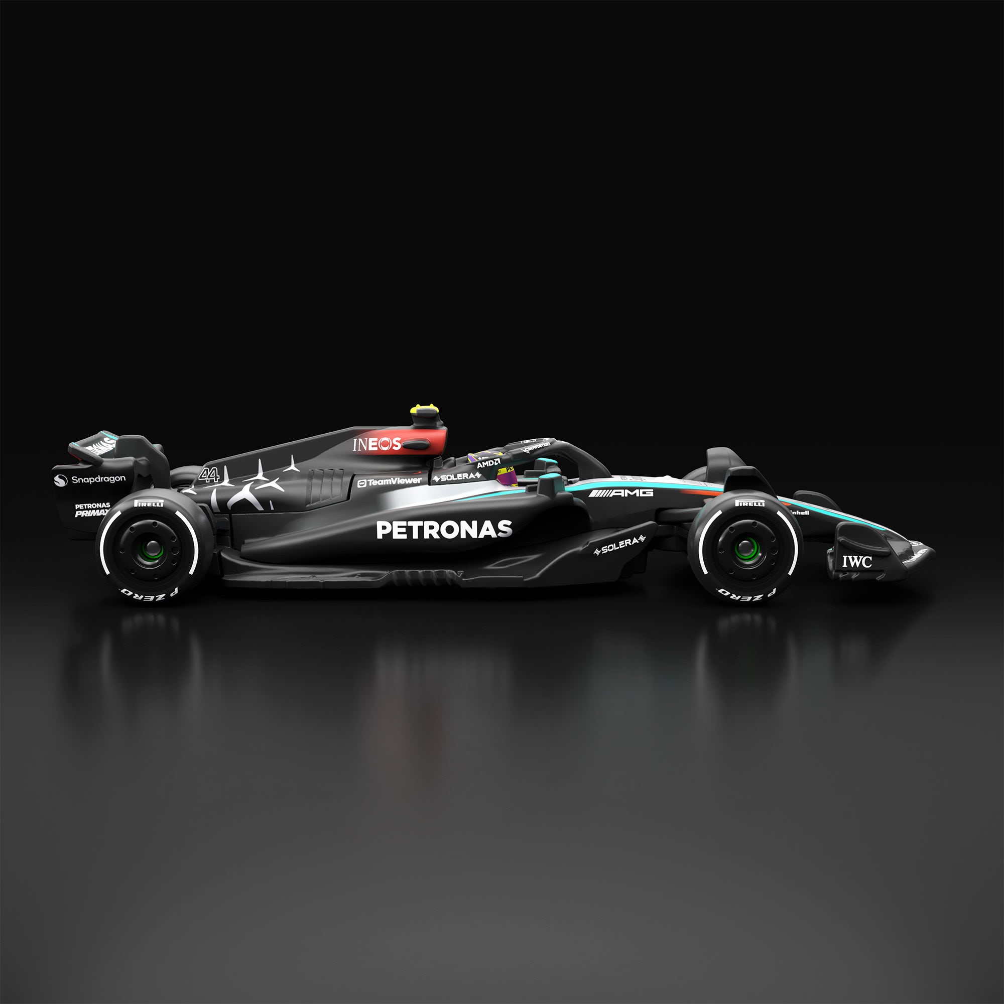 Hot Wheels F1 Series: 2024 Mercedes-AMG PETRONAS Formula One Team W15 Car #44 - Image 4