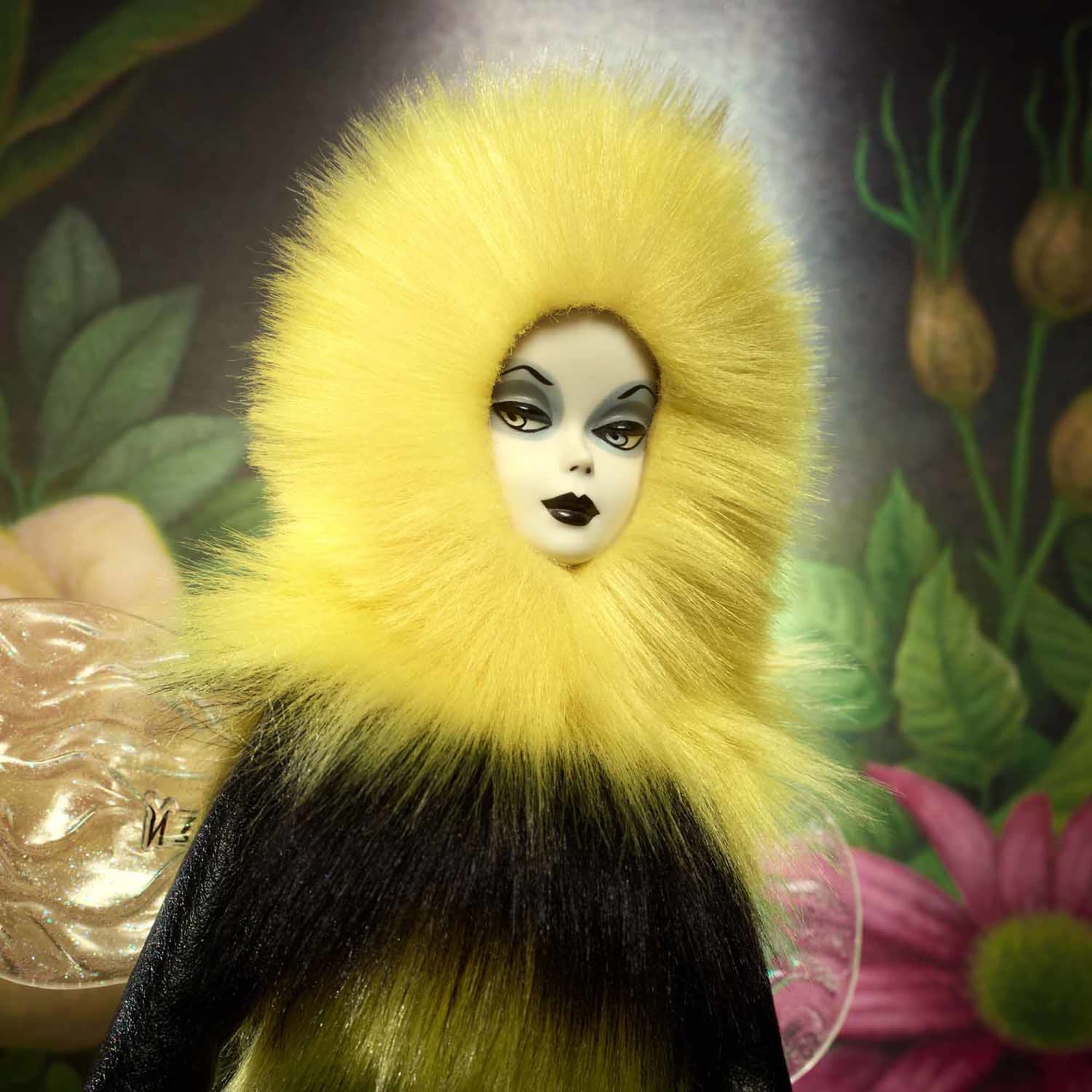 Barbie Bee Mark Ryden x Barbie Doll - Image 2