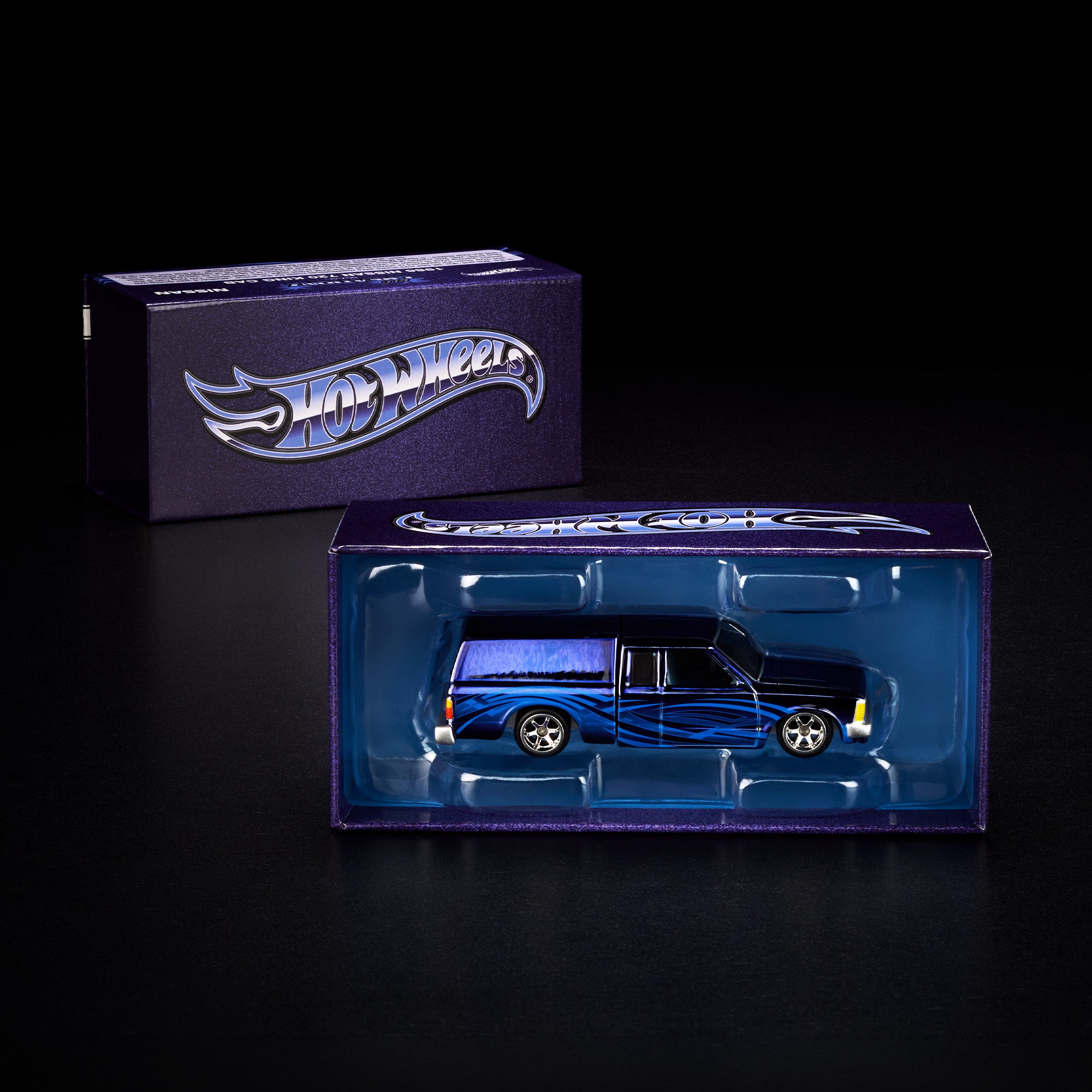 Hot Wheels RLC Exclusive 1986 Nissan 720 King Cab - Image 13