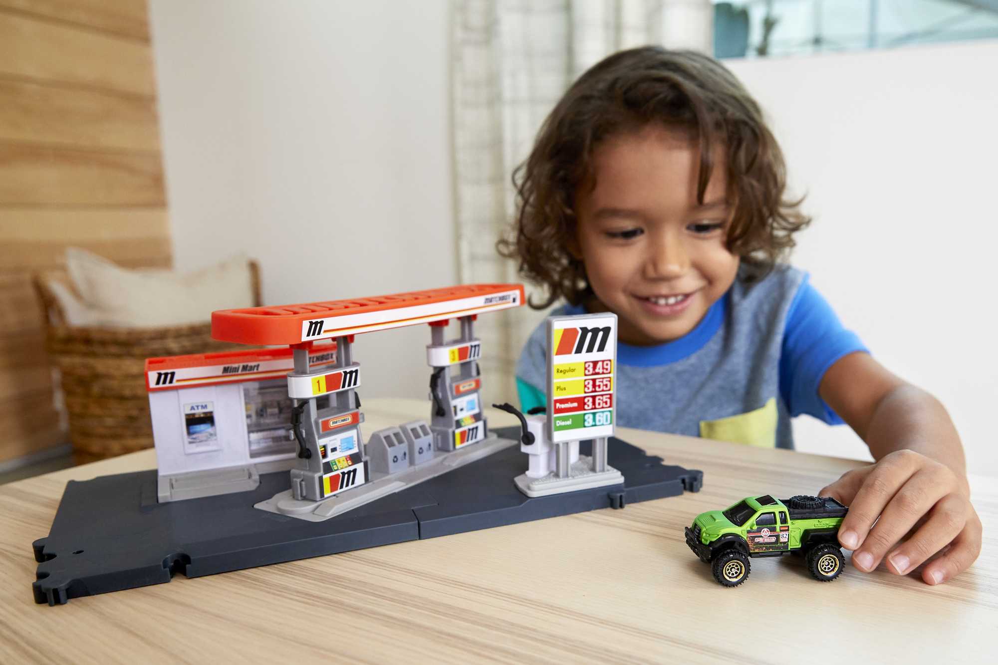Matchbox Action Drivers Matchbox Fuel Station Playset - Image 2