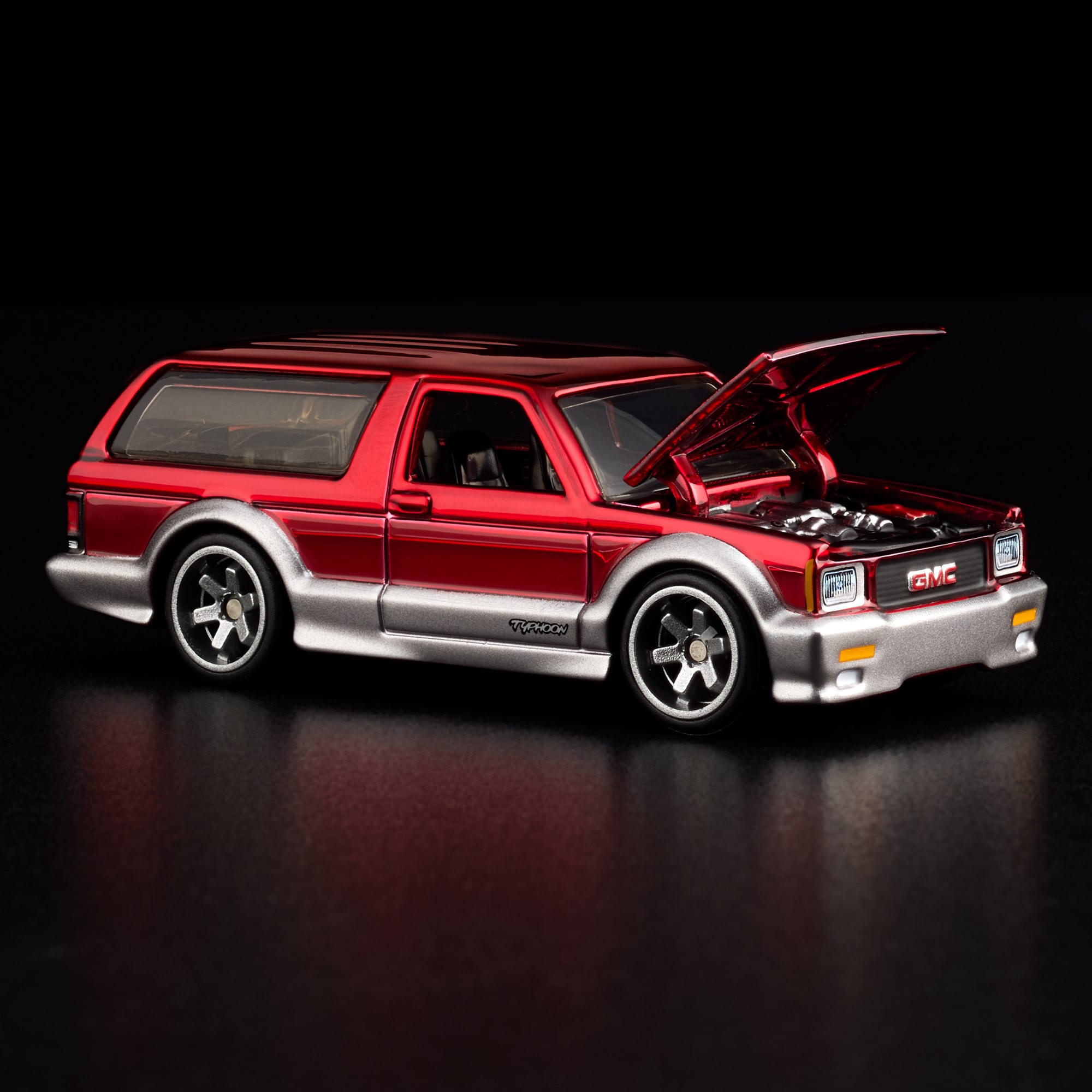 Hot Wheels RLC 1992 GMC Typhoon - Image 2