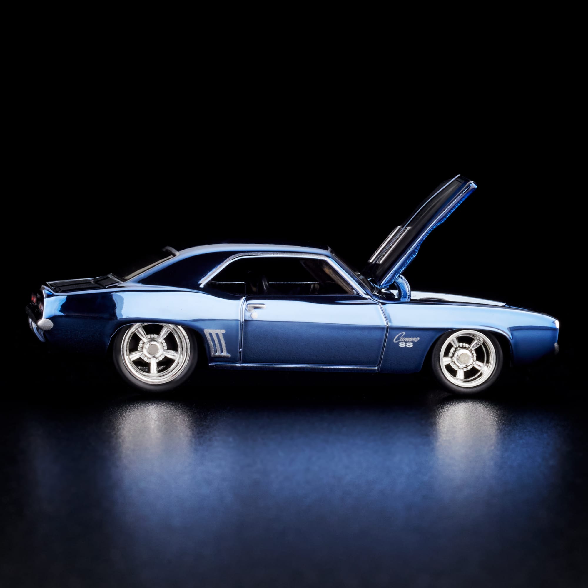 Hot Wheels RLC Exclusive 1969 Chevy Camaro SS - Image 7