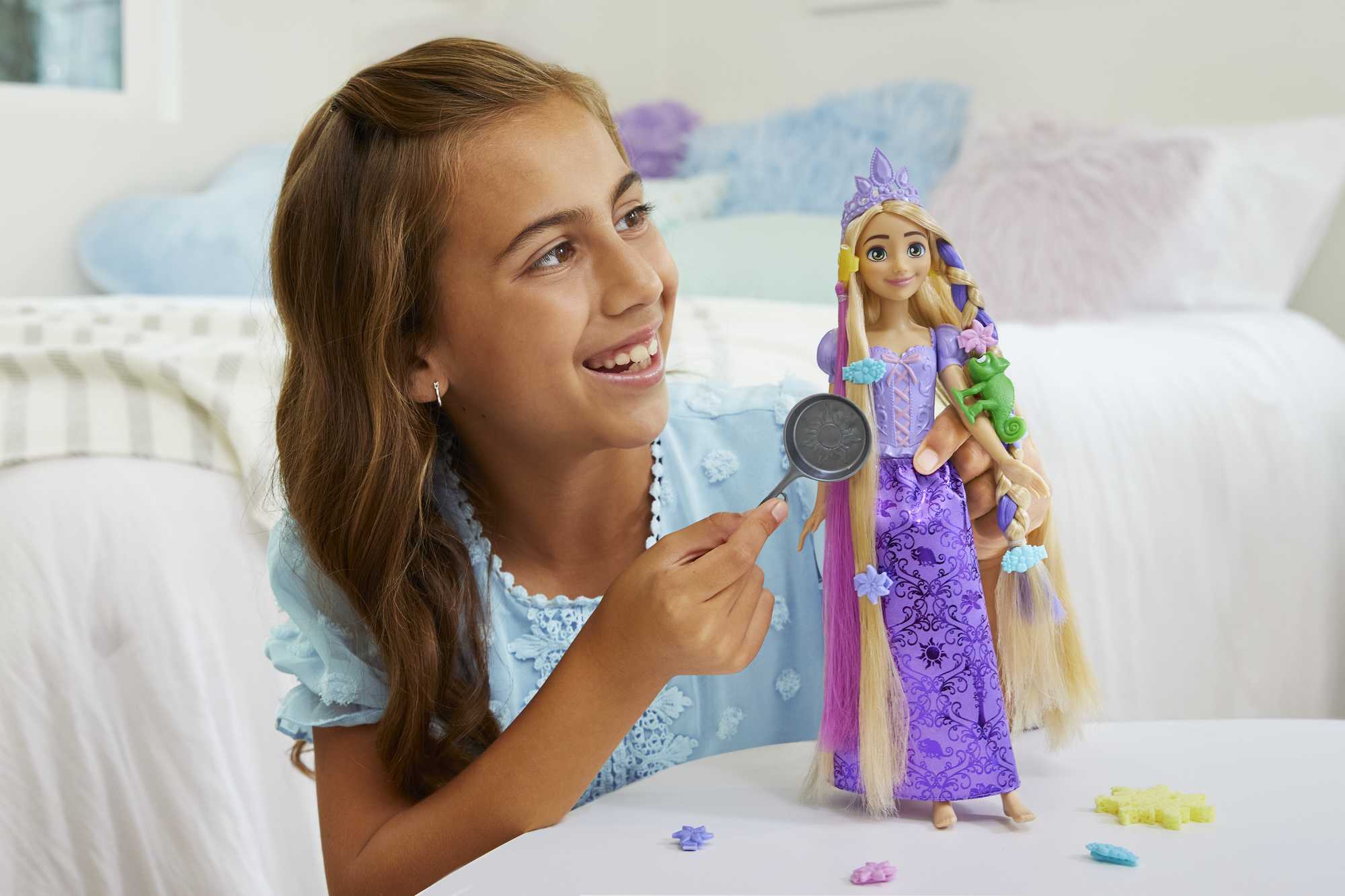 Disney Princess Toys. Rapunzel Fairy-Tale Hair™ Doll and Accessories - Image 2