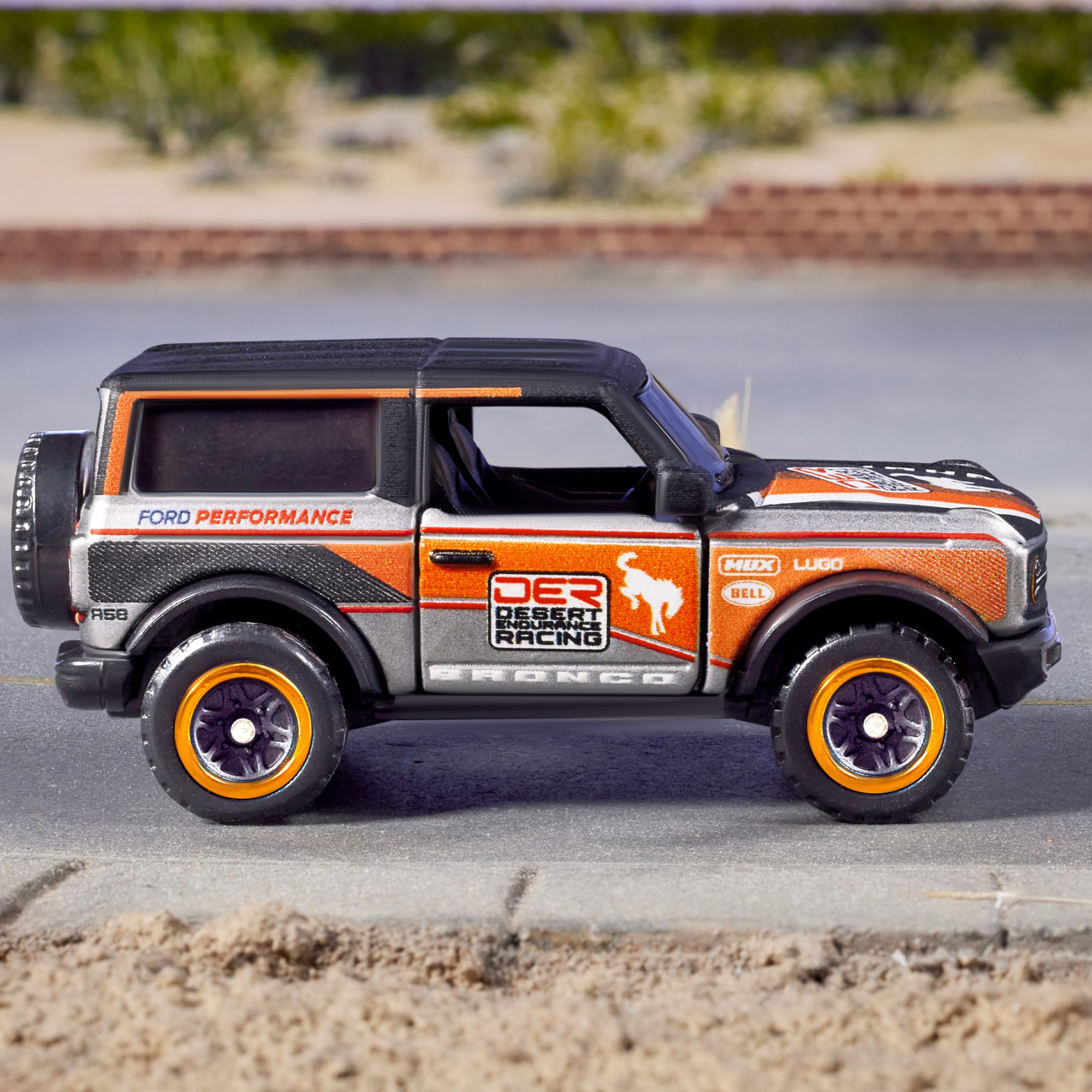 Matchbox 2021 Ford Bronco - Image 8
