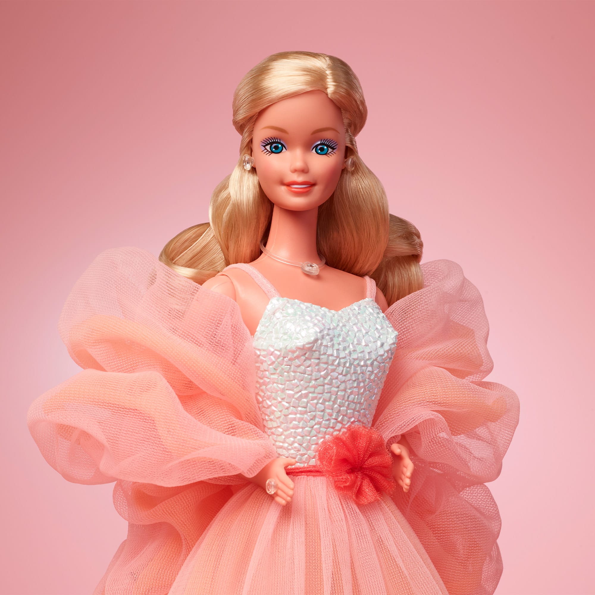 Peaches 'n Cream Barbie Doll. Blonde Hair - Image 5