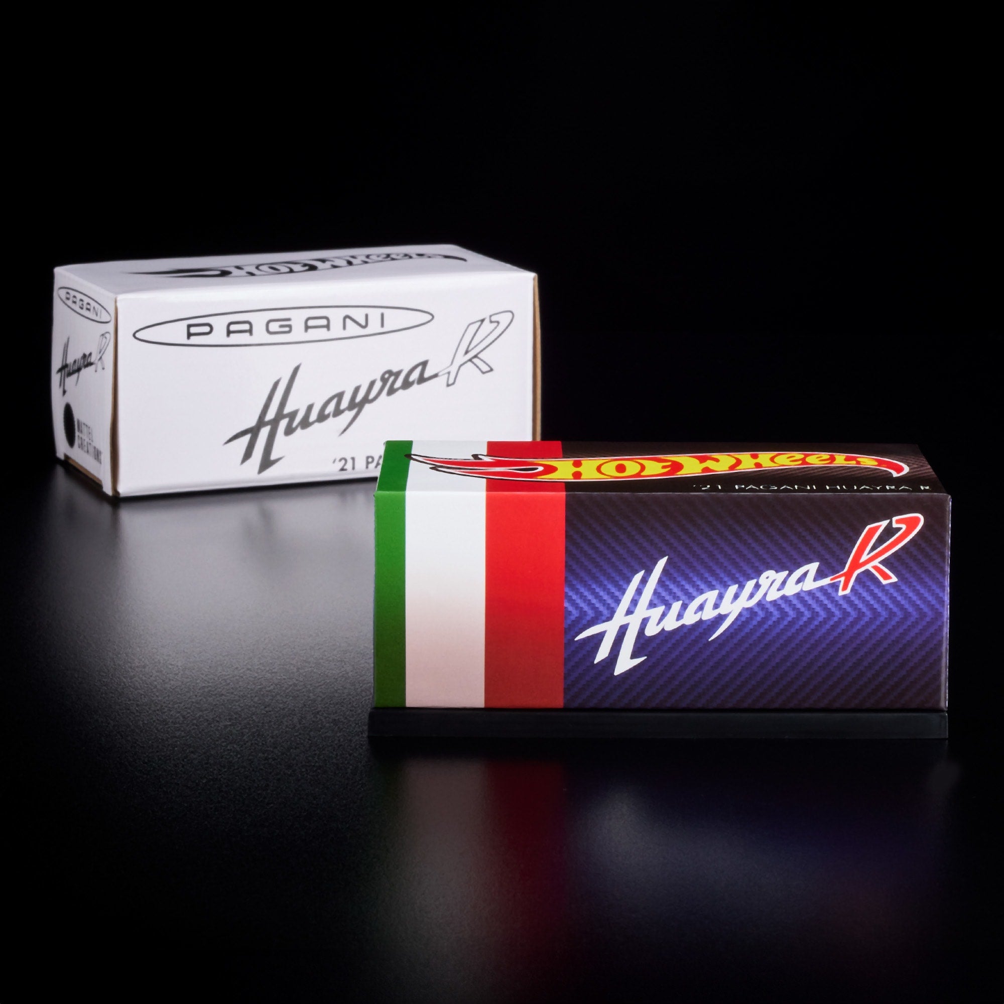 Hot Wheels RLC Exclusive 2021 Pagani Huayra R - Image 19