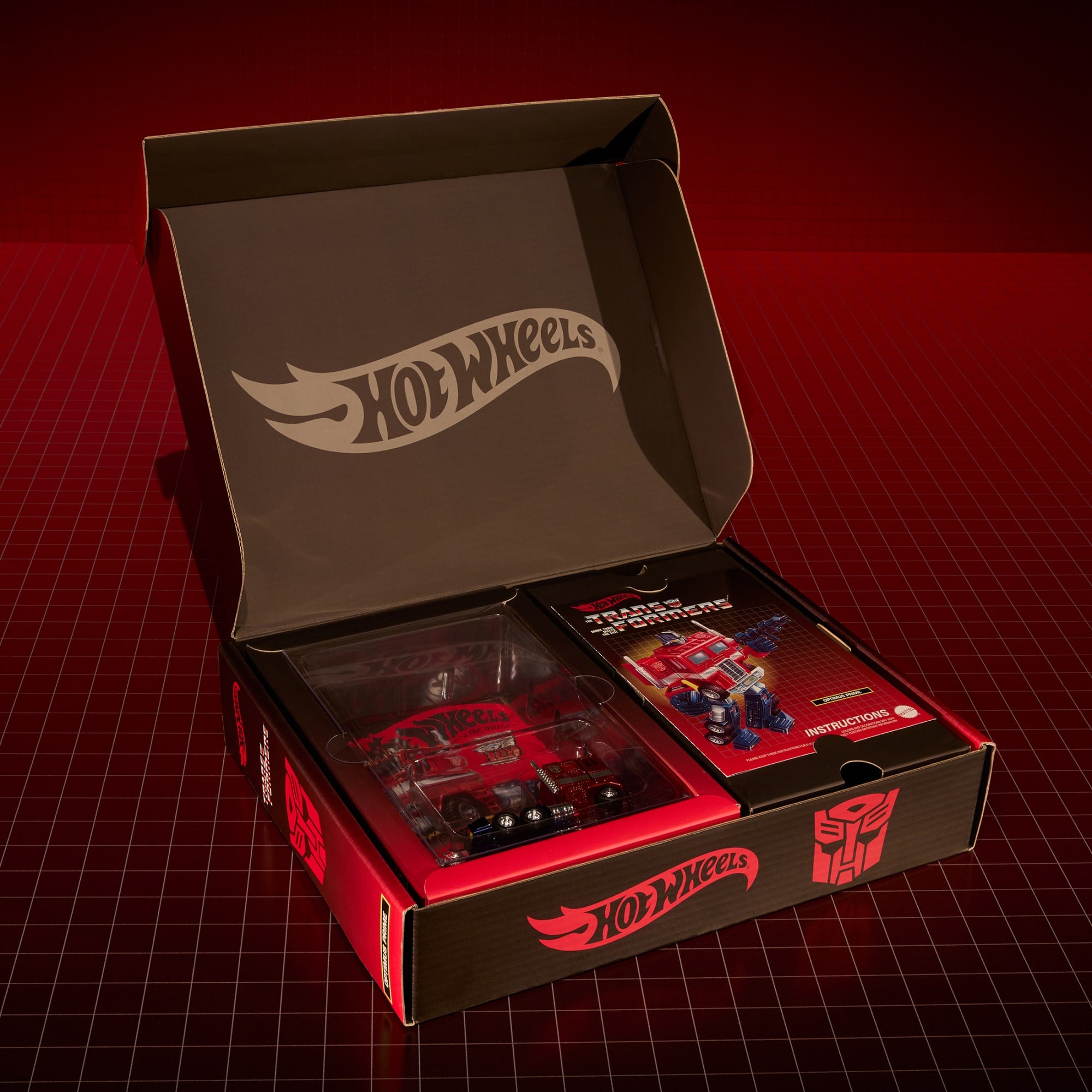 Hot Wheels Transformers Optimus Prime - Image 19