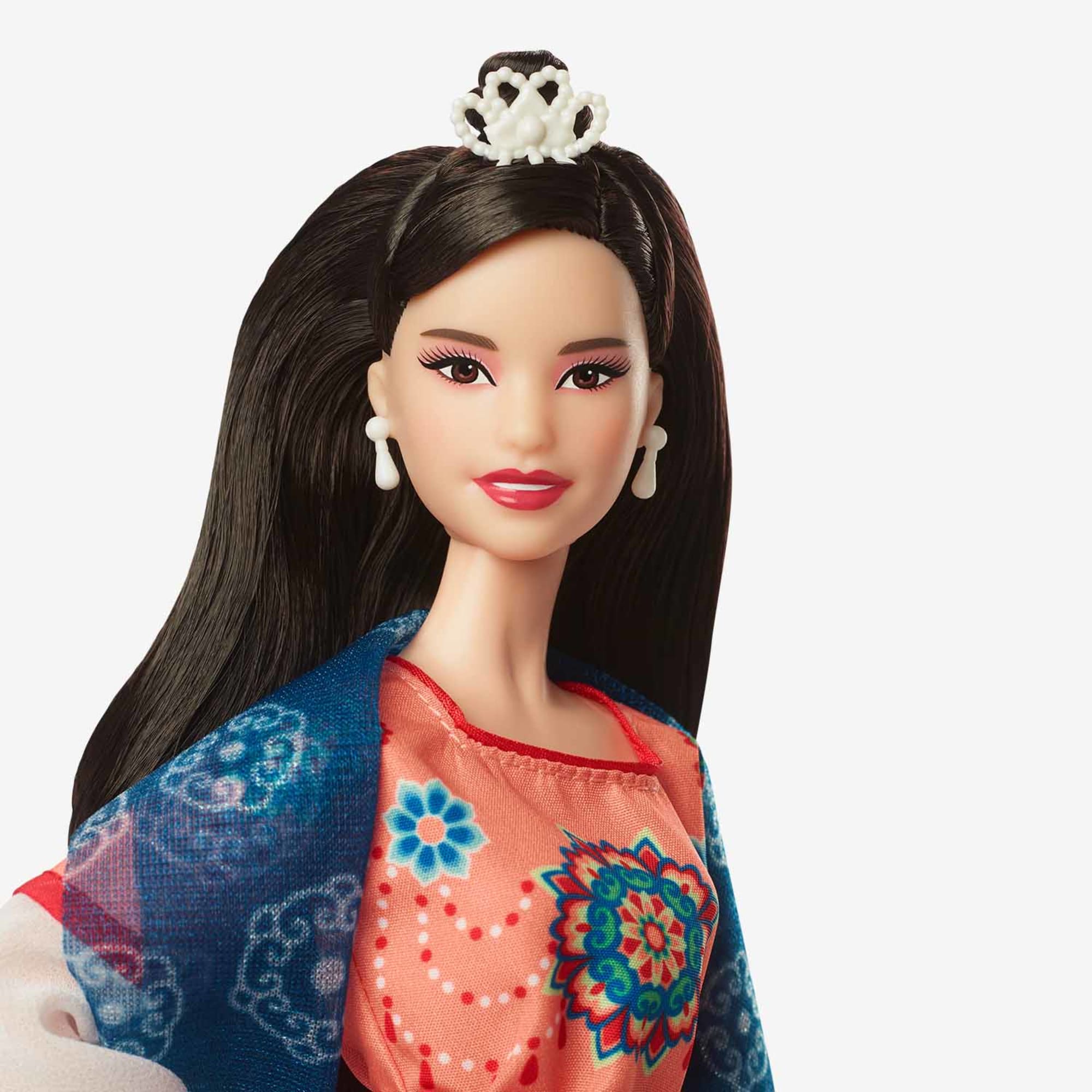 2023 Barbie Lunar New Year Doll - Image 4