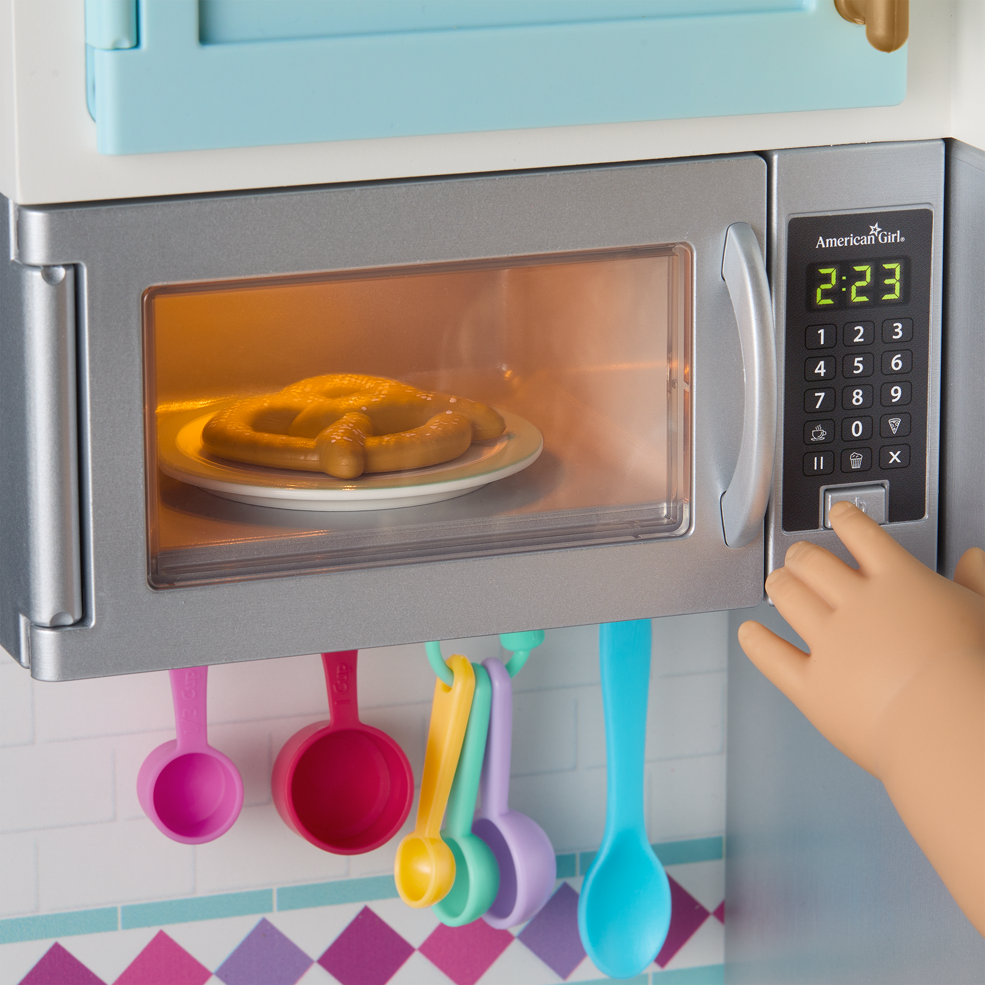 American Girl® Gourmet Kitchen for 18-inch Dolls - Image 10