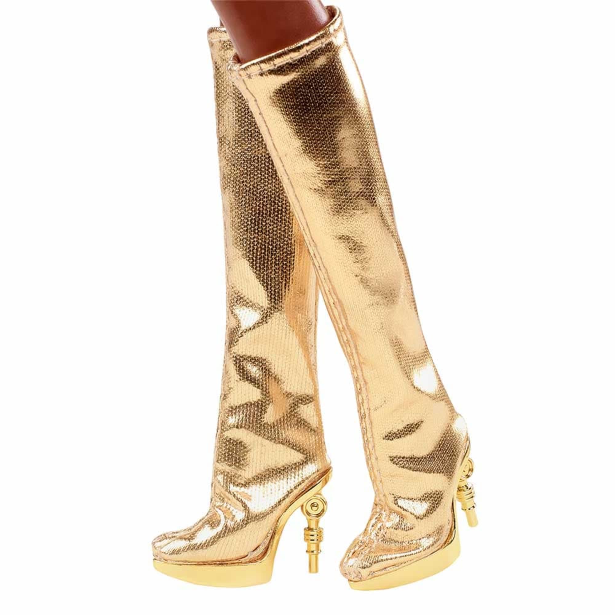 Star Wars C-3PO x Barbie Doll - Image 12