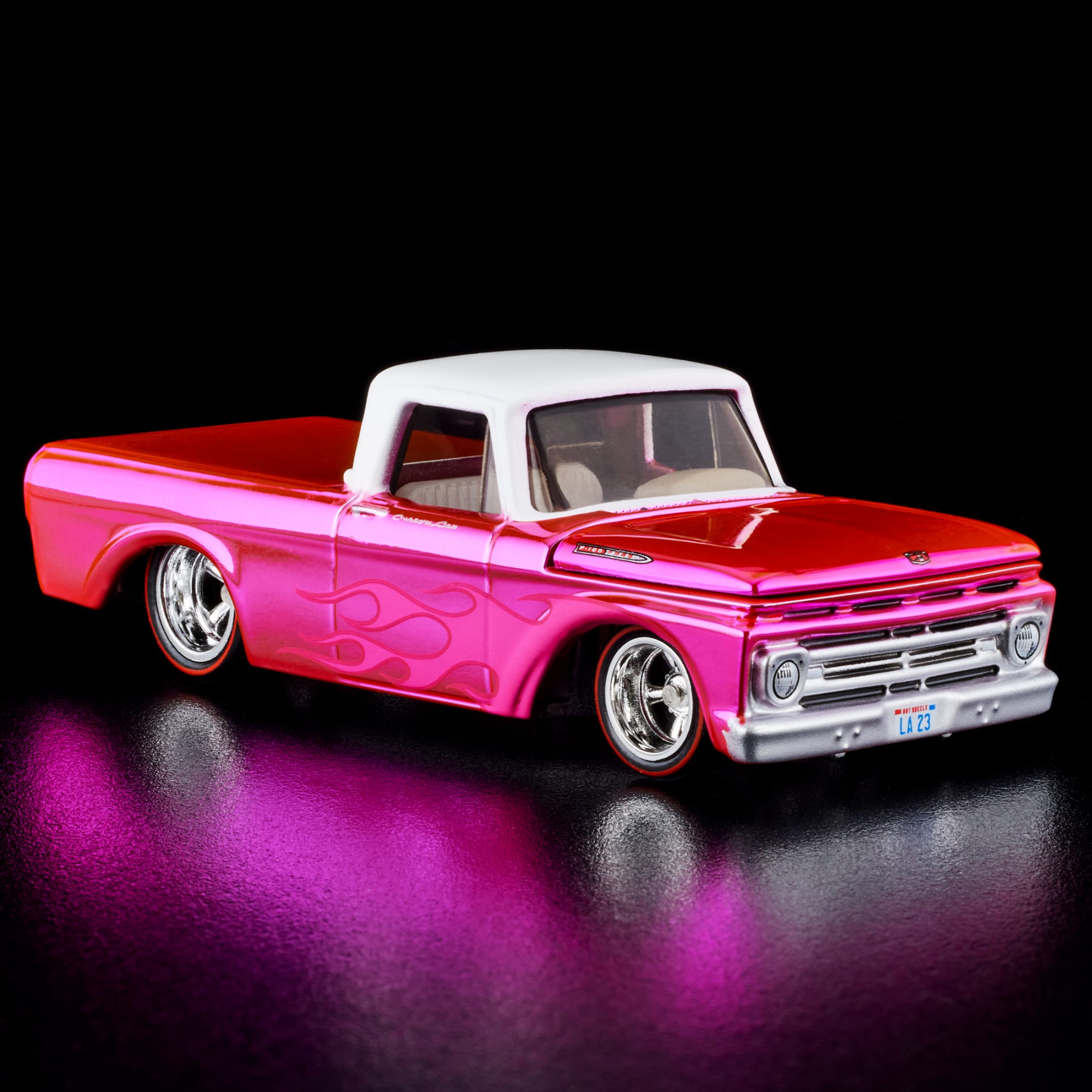 Hot Wheels RLC Exclusive Pink Edition 1962 Ford F100 - Image 2