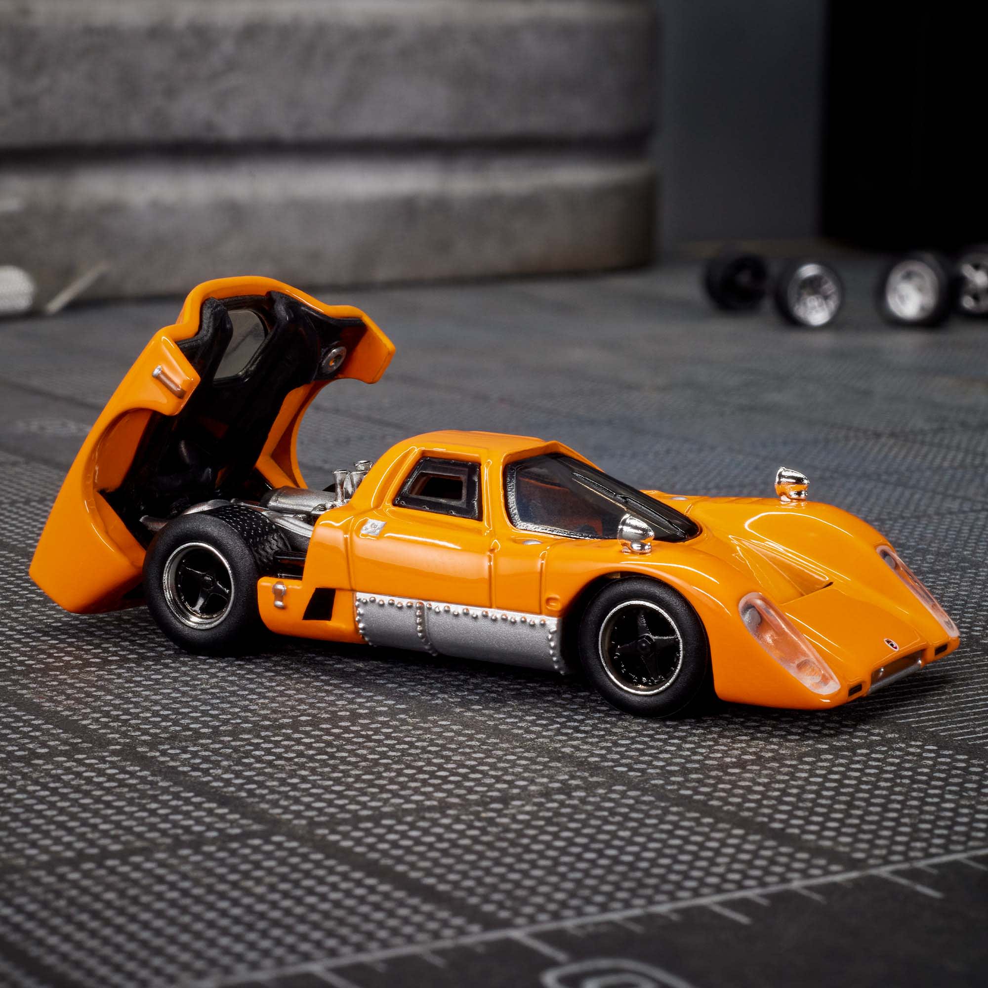 Hot Wheels Elite 64 McLaren M6GT - Image 2