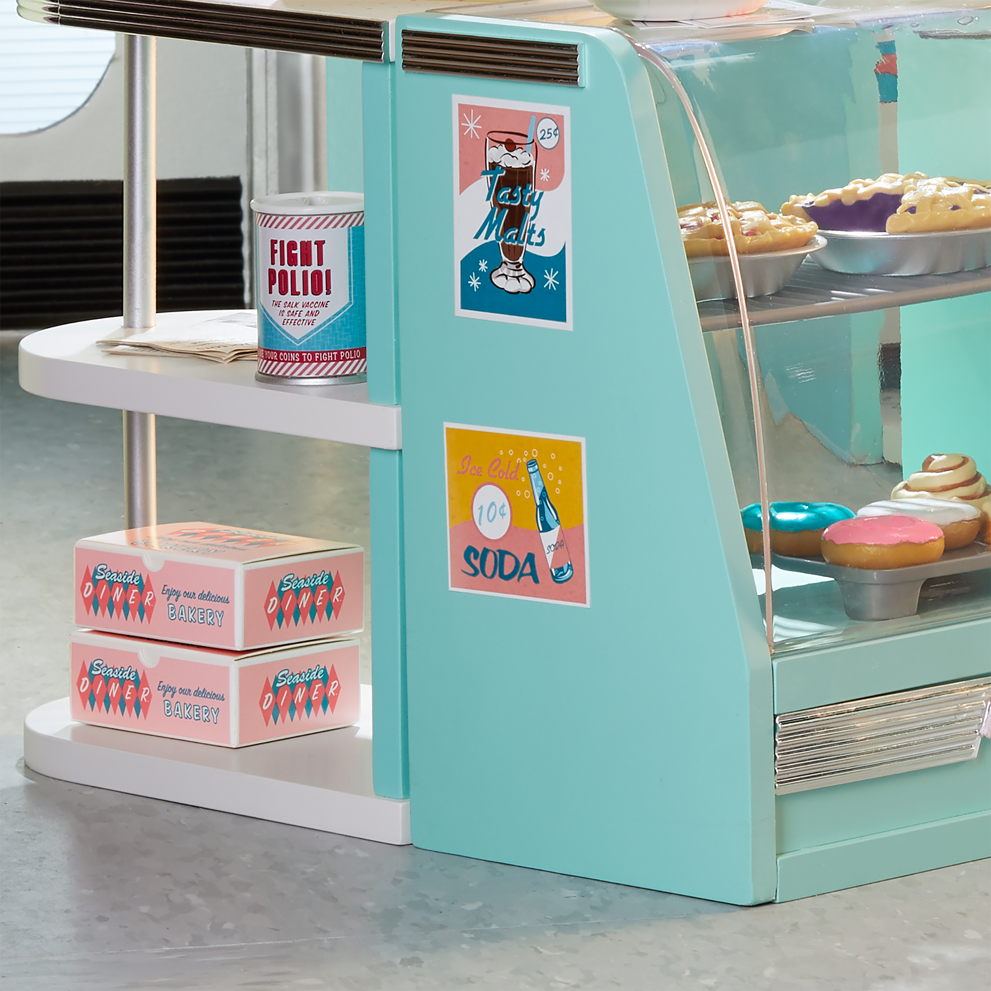 Maryellen's™ Seaside Diner Bakery Case for 18-inch Dolls (Historical Characters) - Image 6