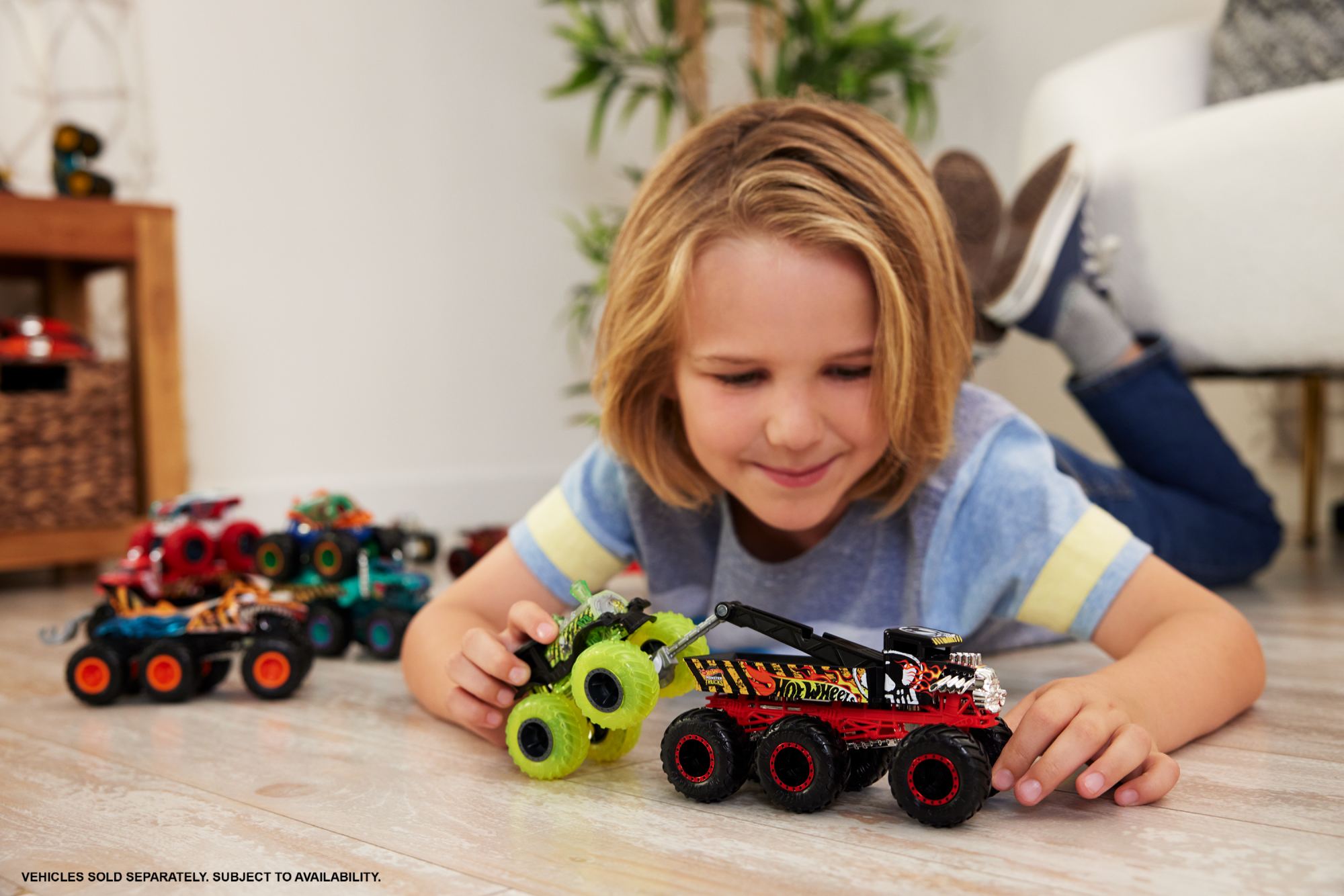 Hot Wheels Monster Trucks Big Rigs. 1:64 Scale Die-Cast Toy Truck With 6 Wheels - Image 2