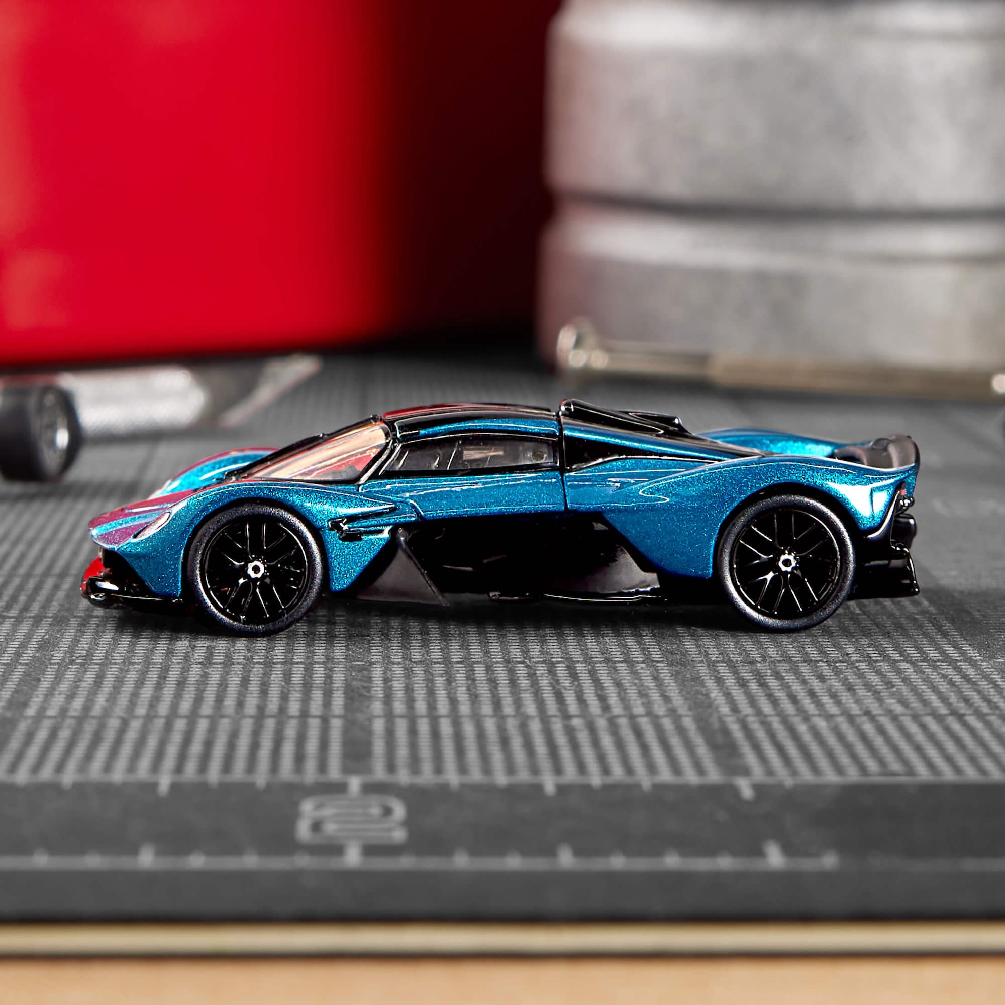 Hot Wheels Elite 64 Aston Martin Valkyrie - Image 7