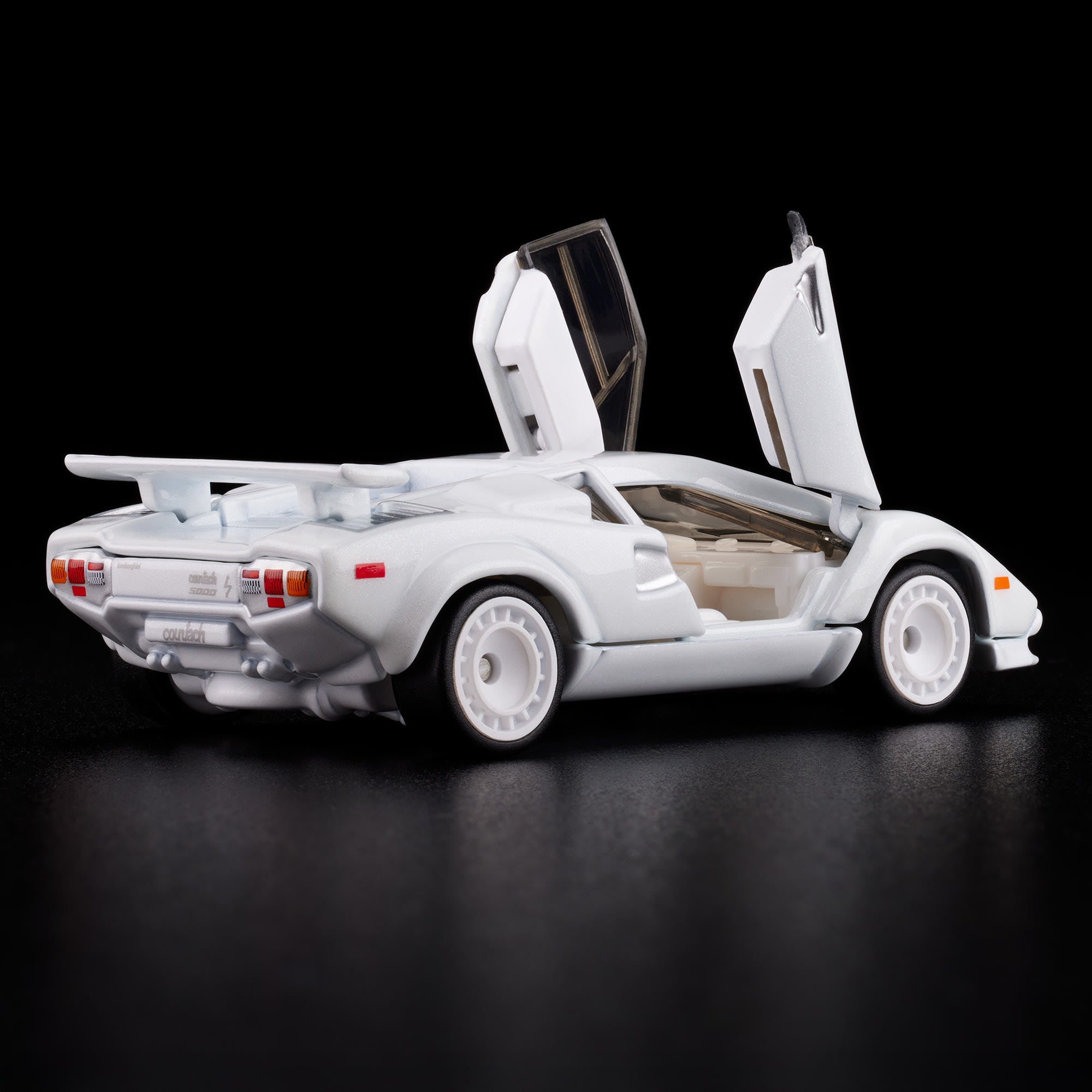 Hot Wheels RLC Exclusive 1982 Lamborghini Countach LP 500 S - Image 4