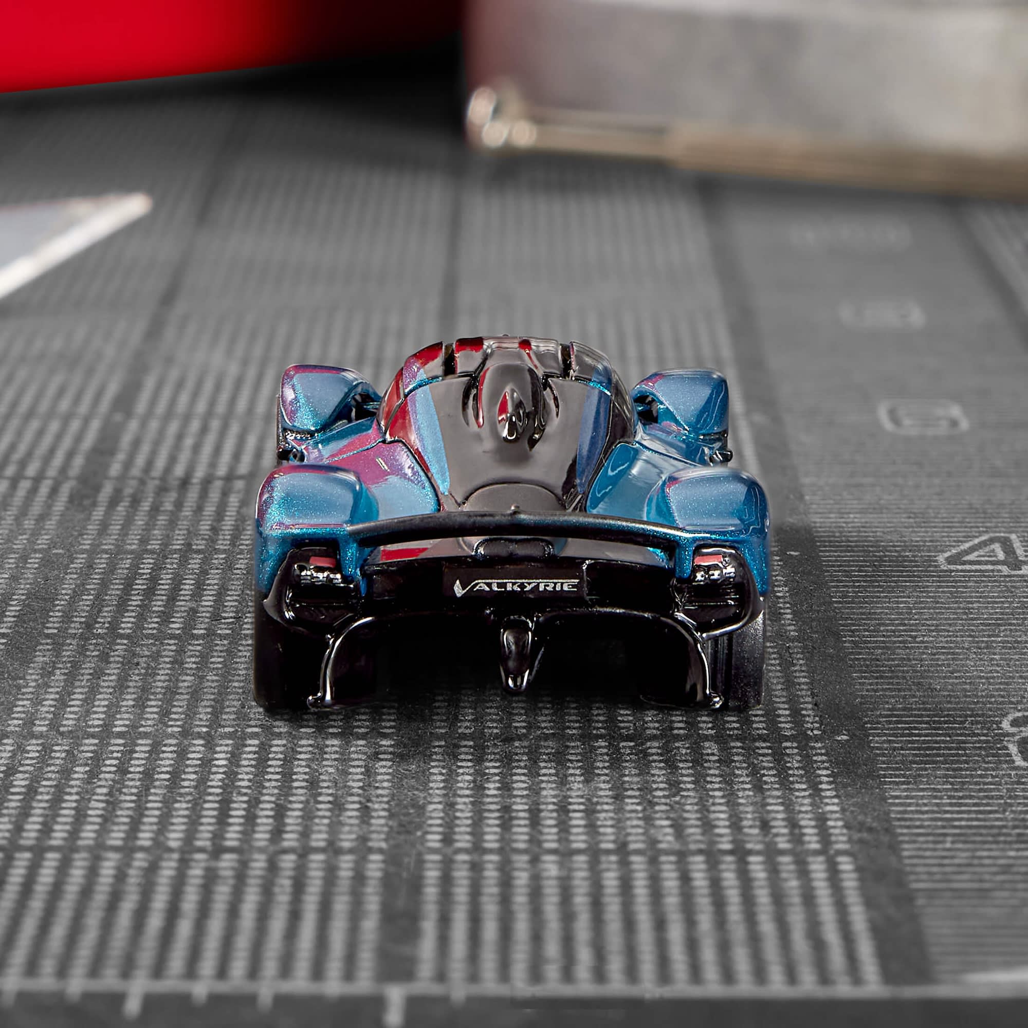 Hot Wheels Elite 64 Aston Martin Valkyrie - Image 9